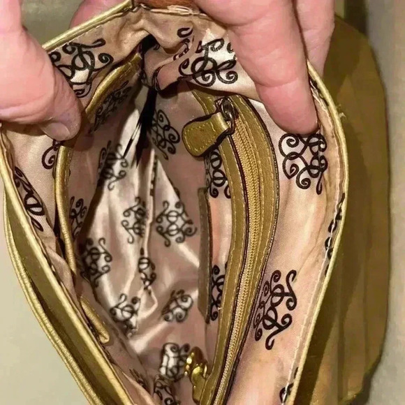 Jessica Simpson Western shoulder bag - Picture 5 of 8